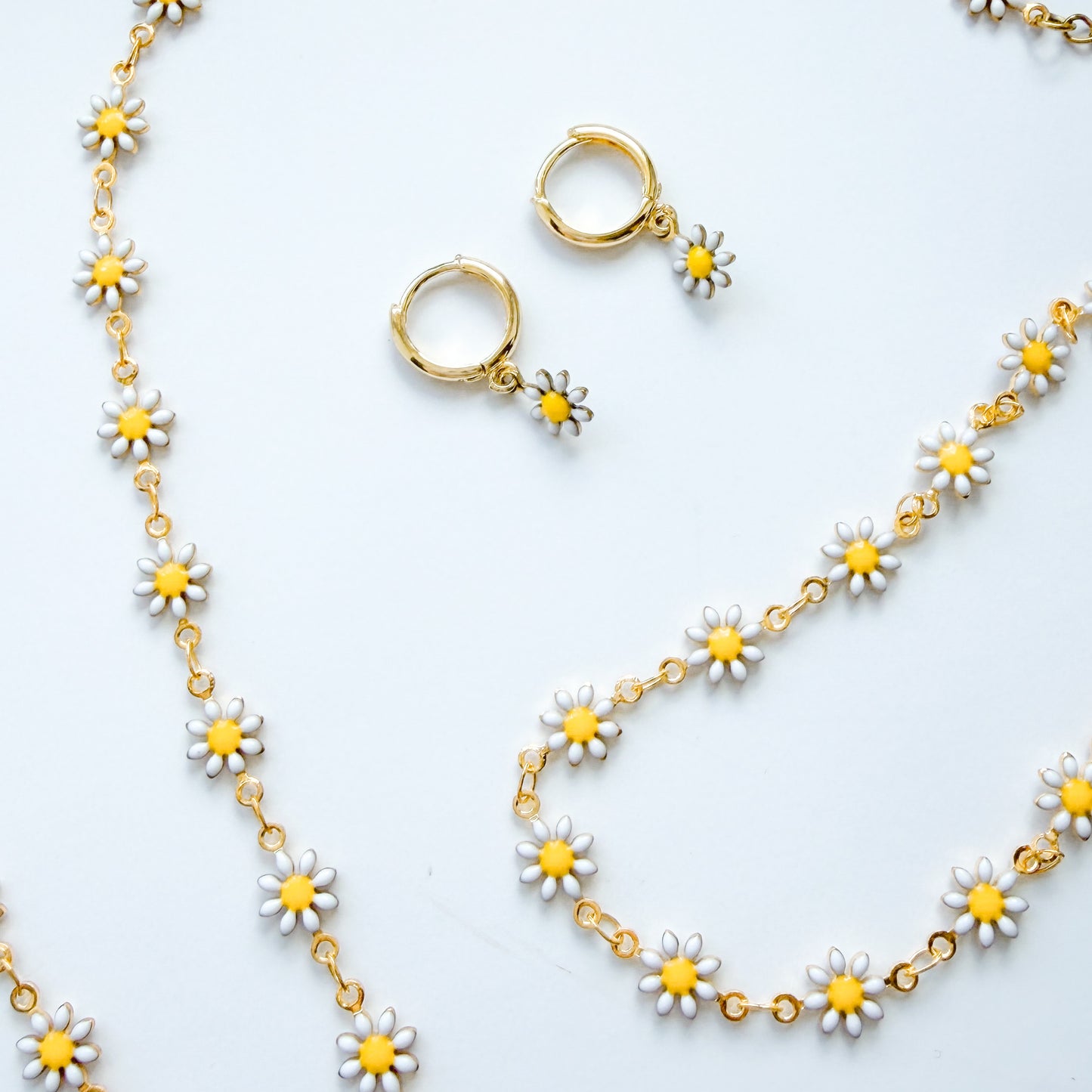 Flora Daisy Chain Silver Bracelet