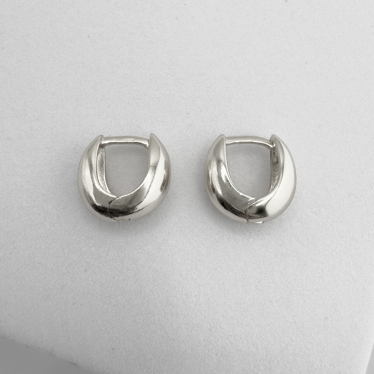 Cameron Small Chunky White Gold Hoop Earrings Default Title Hoop Earrings Razzle and Rose