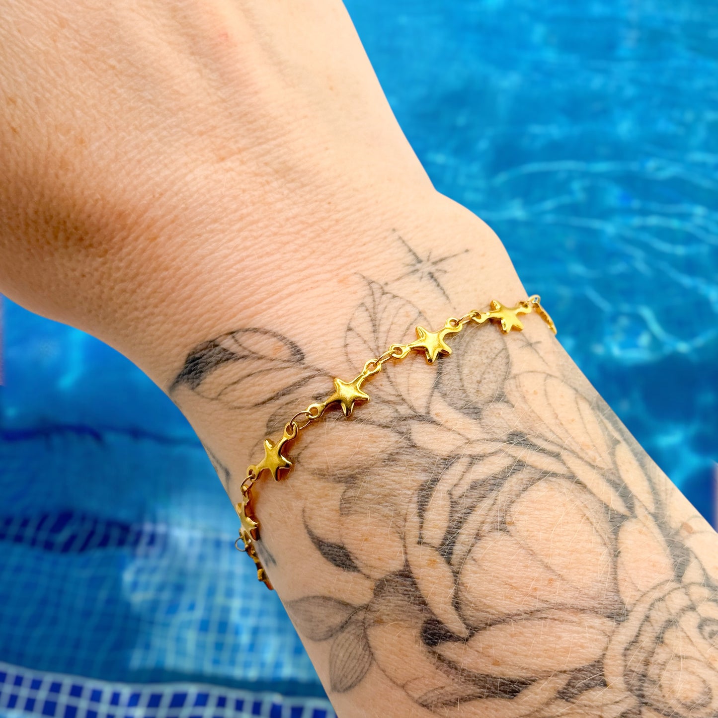 Celestia Gold Star Chain Bracelet - Razzle and Rose Jewellery