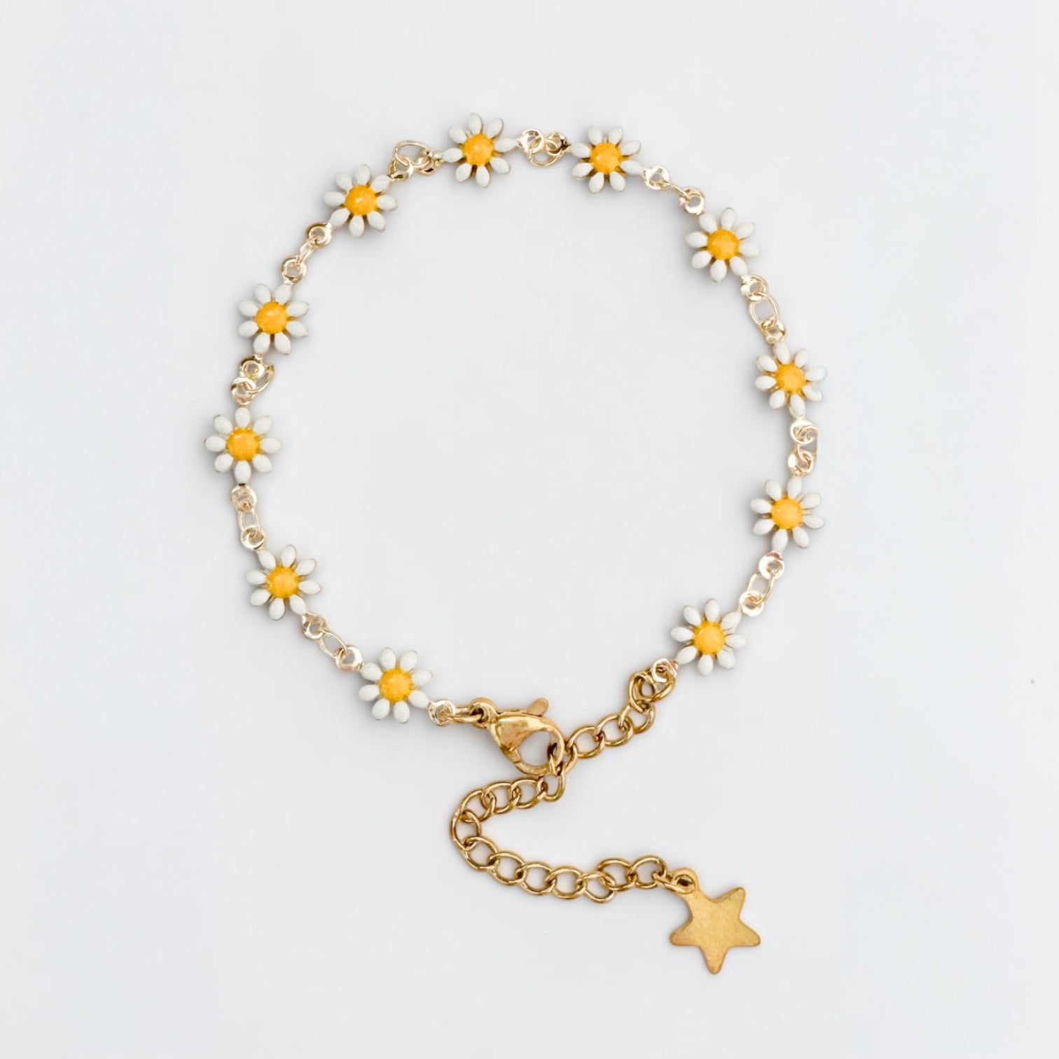 Flora Daisy Chain Gold Bracelet