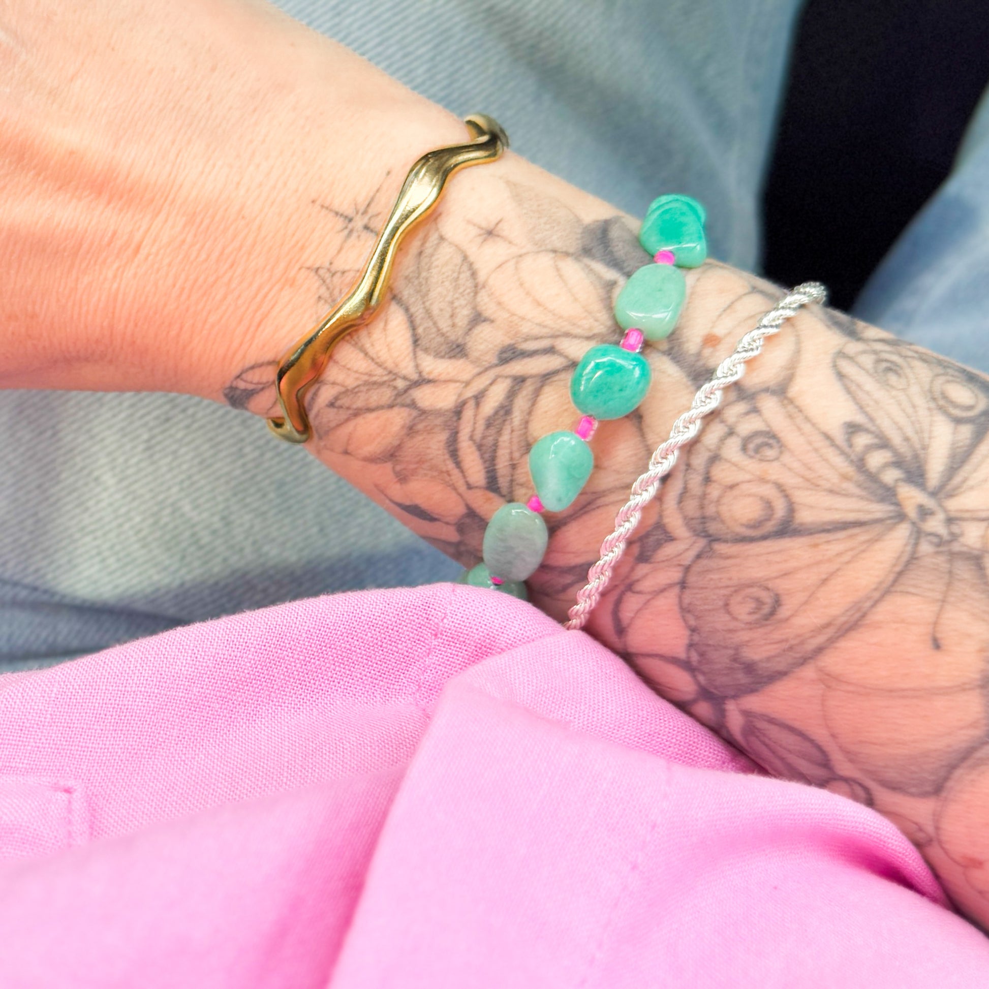 Valencia Gold Wave Bangle Bracelet | Adjustable