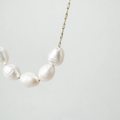 Dainty Pearl Gold Chain Necklace