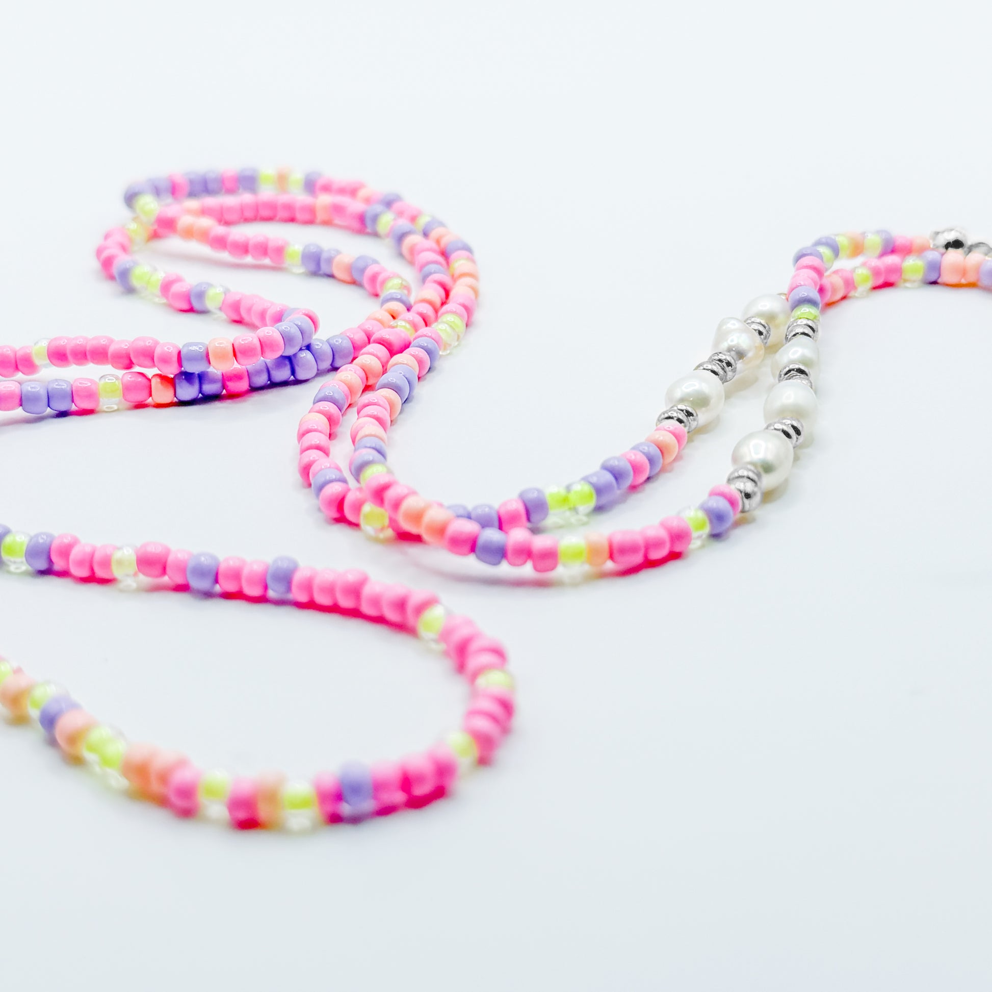 Fiji Candy Pearl Glasses Chain