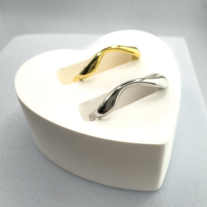 Izzy Gold Wave Ring | Adjustable