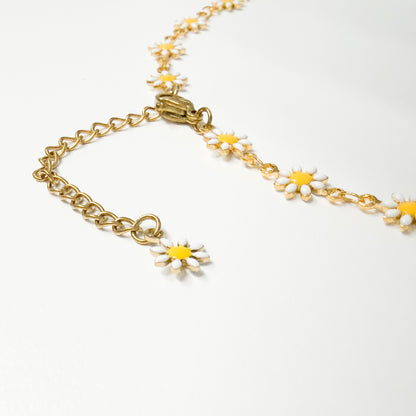 Flora Daisy Chain Gold Necklace