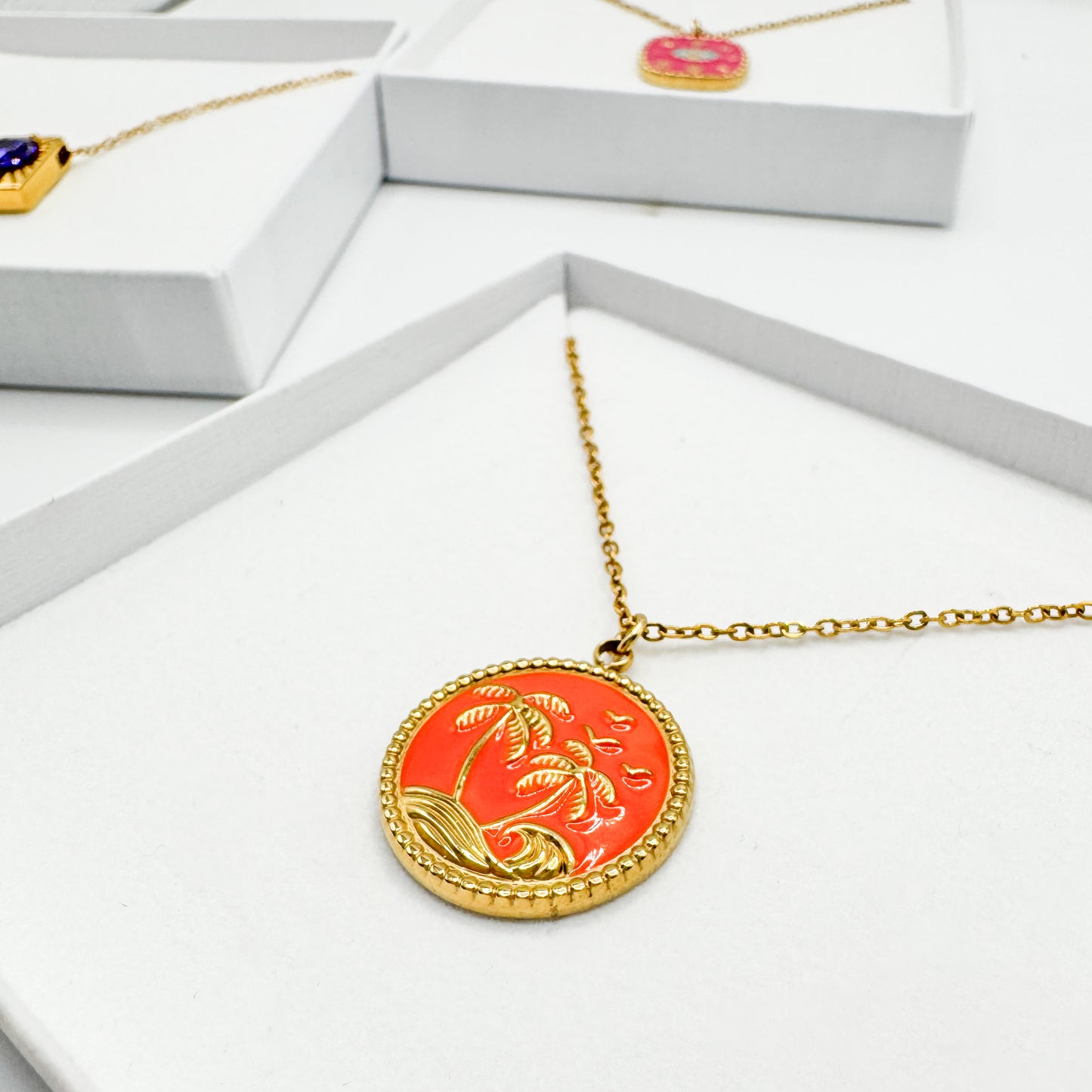 Alba Gold Palm Tree Pendant Necklace | Orange