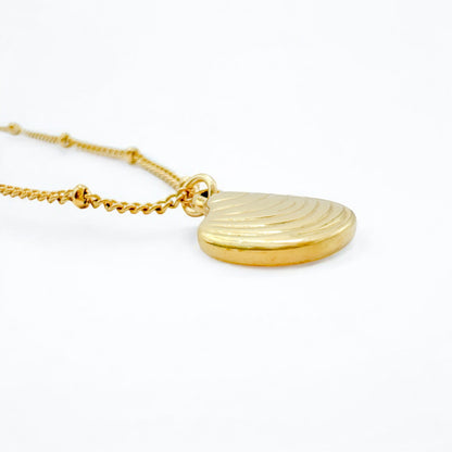 Calista Gold Shell Pendant Necklace