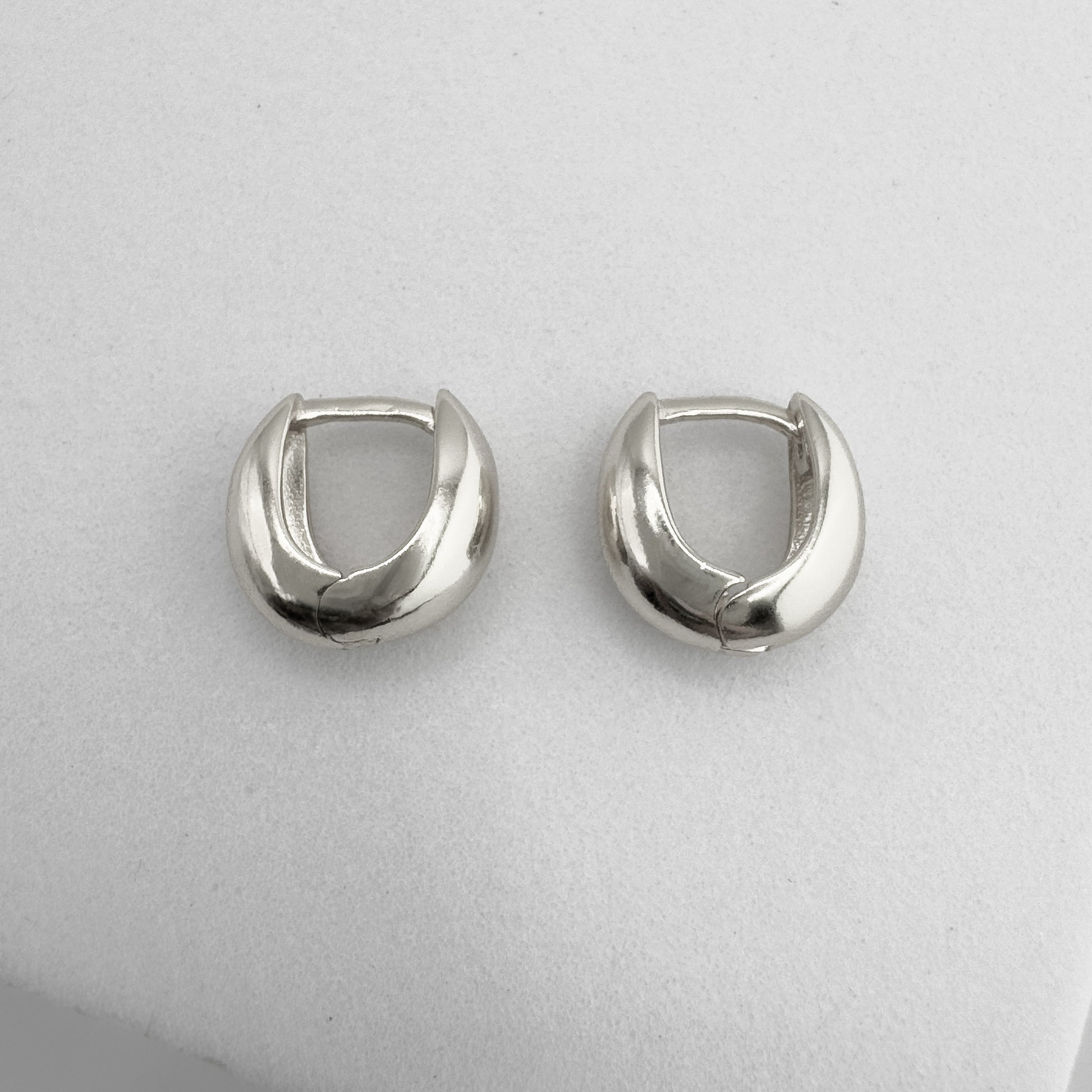 Cameron Chunky White Gold Mini Hoop Earrings