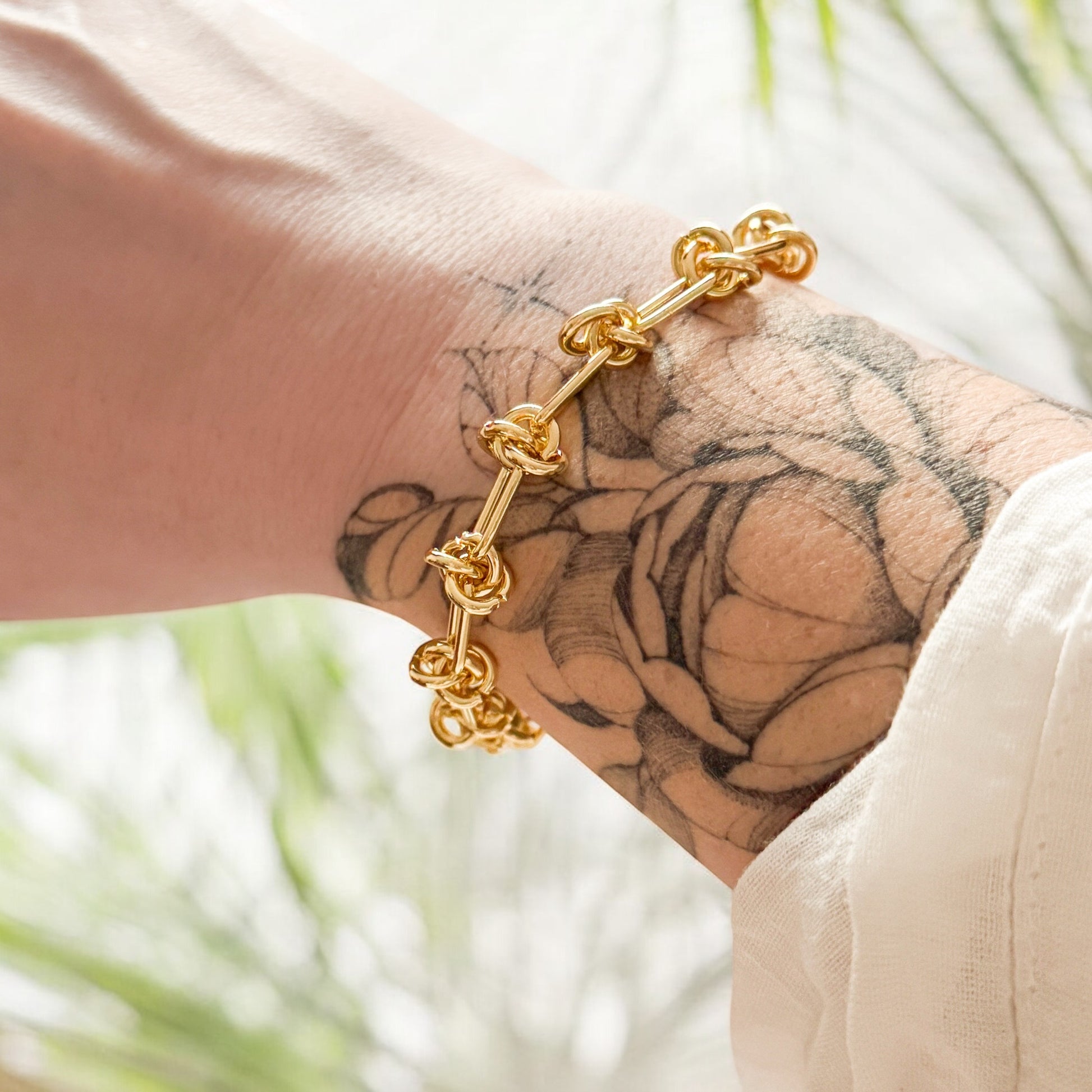 Savannah Gold Chunky Knot Chain Bracelet - Razzle and Rose Jewellery