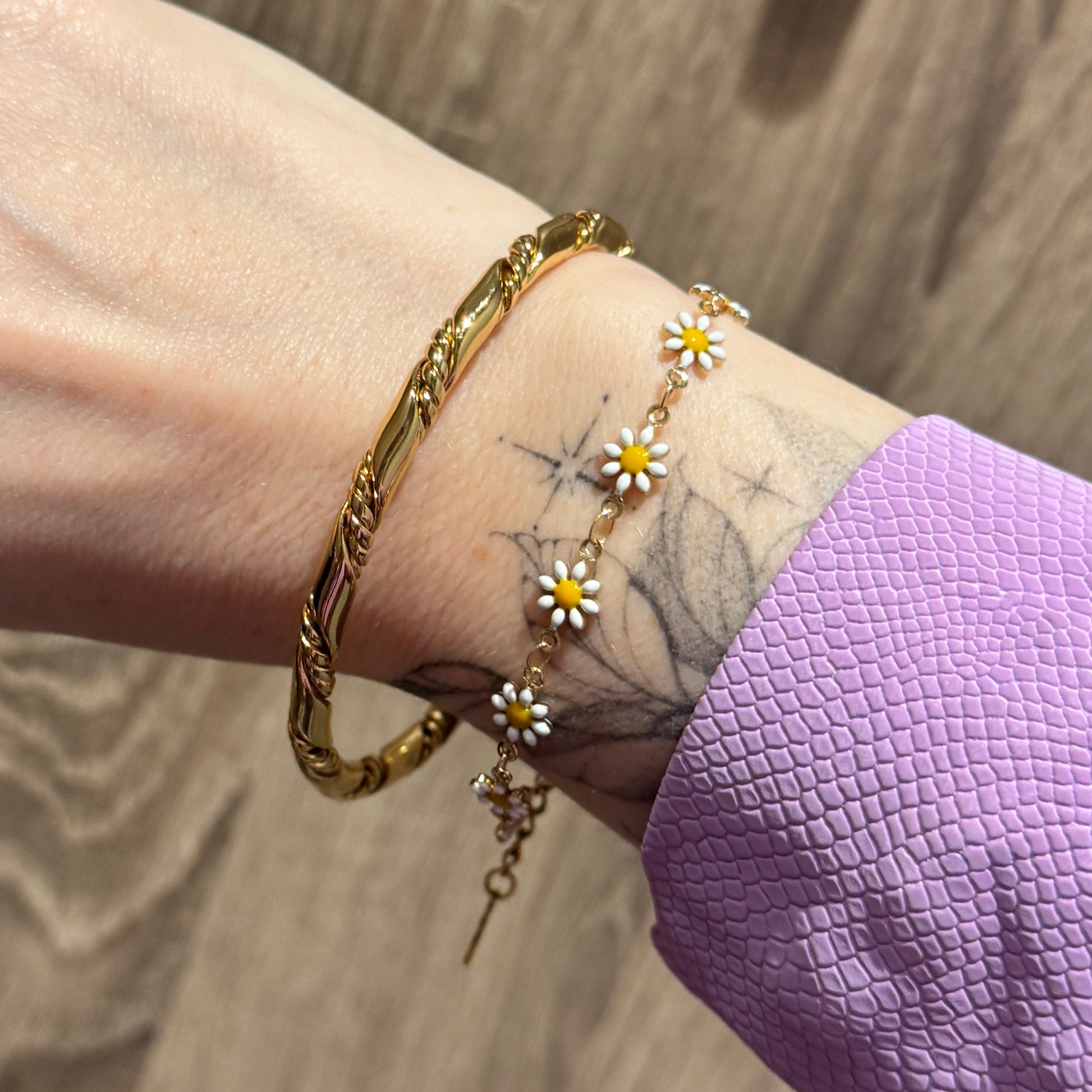 Flora Daisy Chain Gold Bracelet