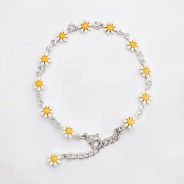 The Flora Silver Jewellery Bundle | Daisy Chain Necklace, Bracelet, Anklet + Earrings
