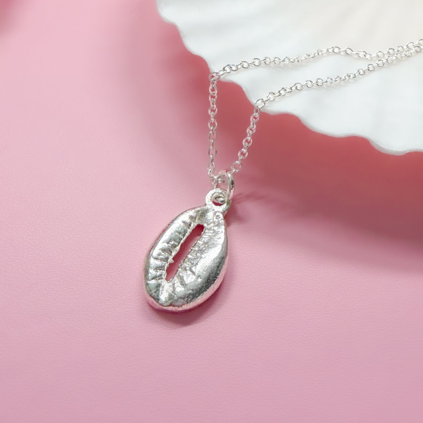 Koh Silver Shell Pendant Necklace