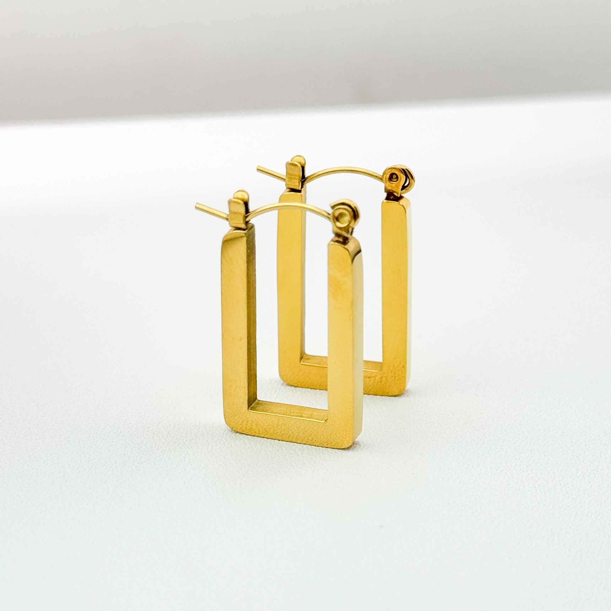 Loren Gold Rectangle Medium Hoop Earrings