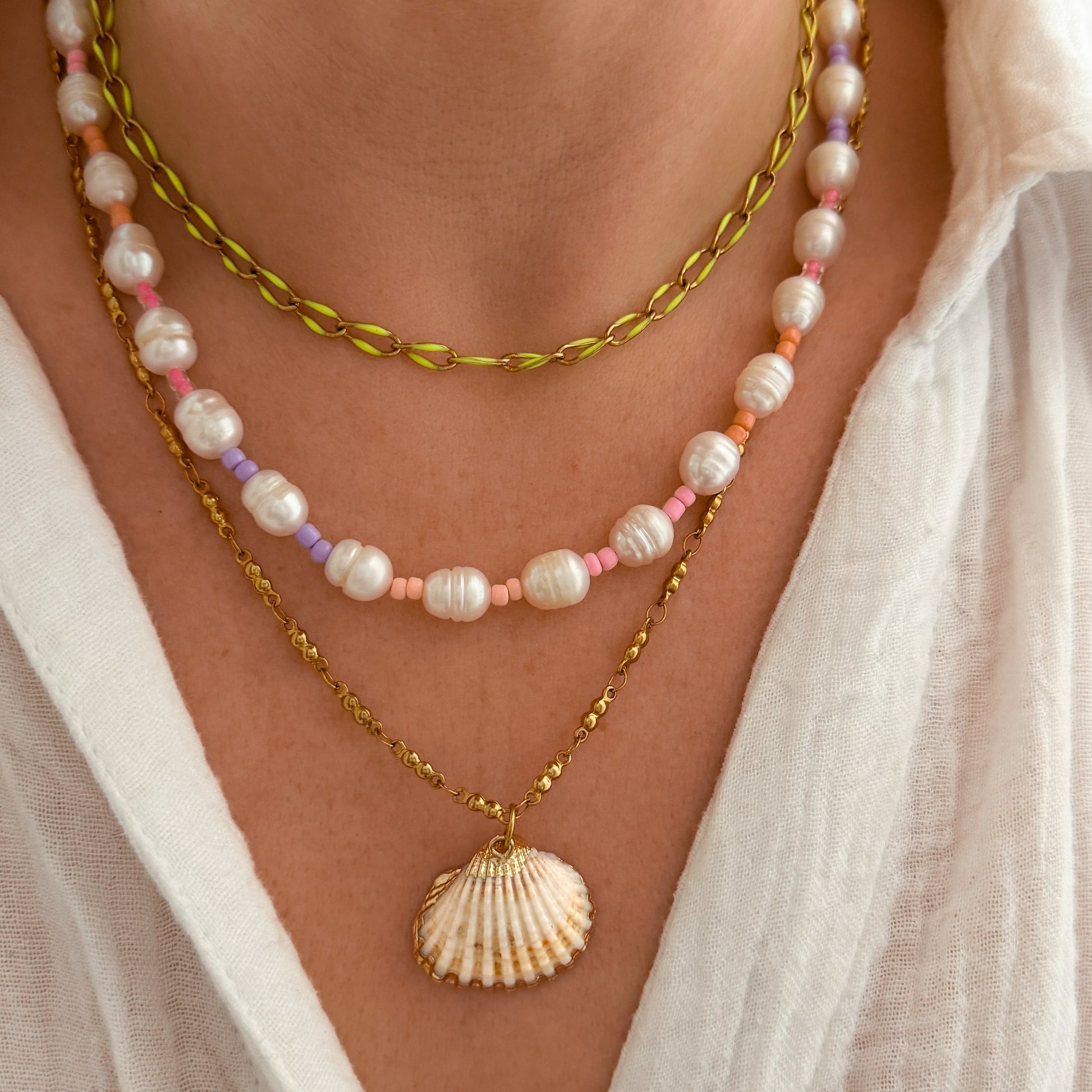 Sorrento Shell Pendant Necklace