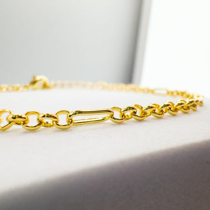Sydney Gold Fine Figaro Chain Bracelet