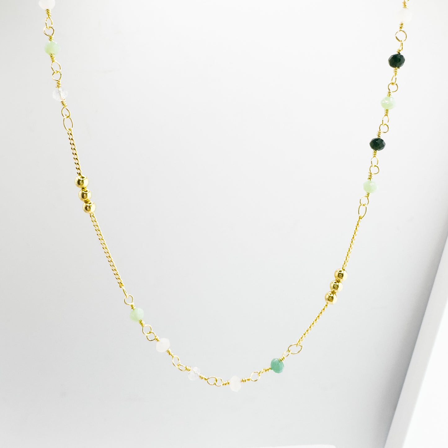 Yasmin Gold Green Bead Chain Necklace