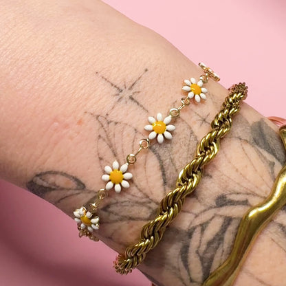 Flora Daisy Chain Gold Bracelet
